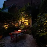 Pauline Loveling Apartment With Quiet Garden And 2 Bathrooms